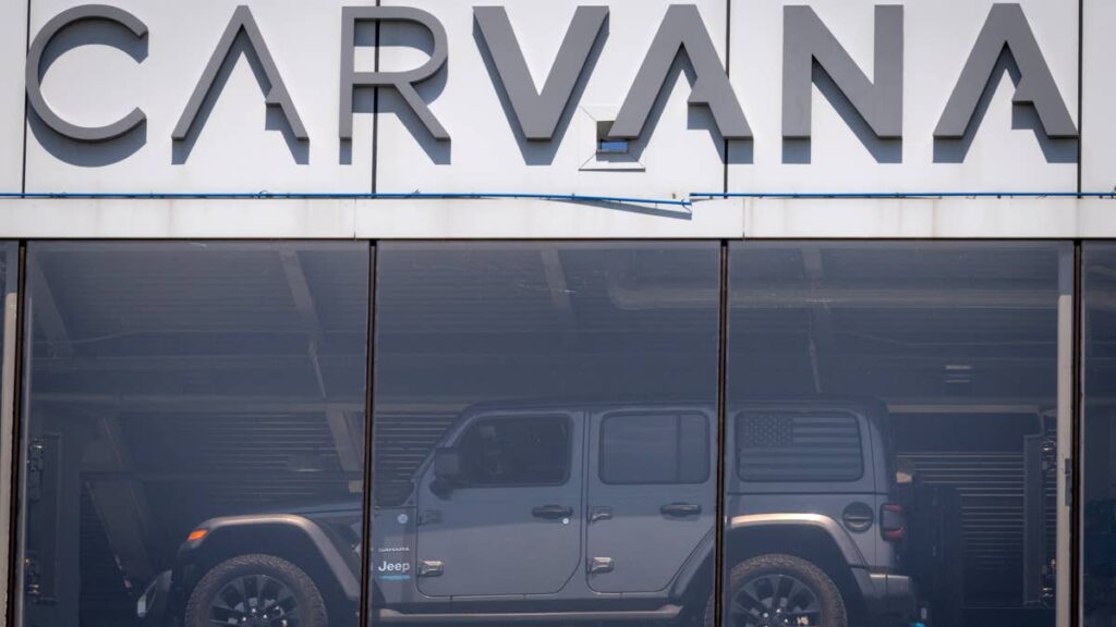 Carvana is winning customers, but faces a costly problem Carvana is winning customers, but faces a costly problem